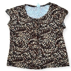 Worthington short sleeve leopard print top